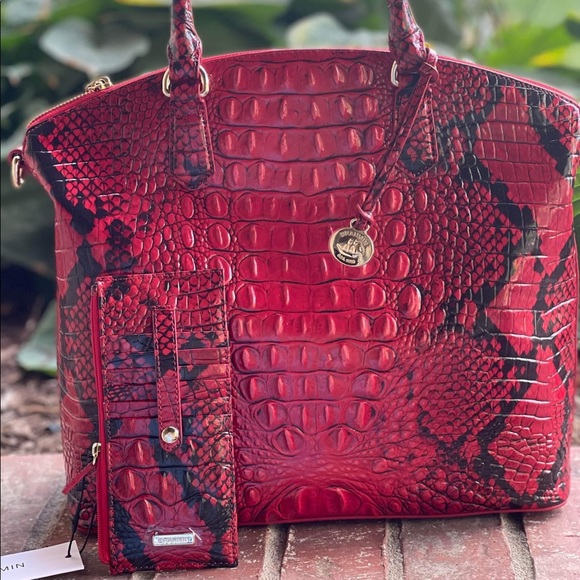 Brahmin large Duxbuy Lipstick and credit card